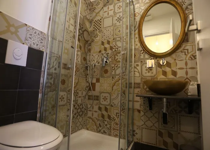 Konukevi Aroma - Neapolitan 4*