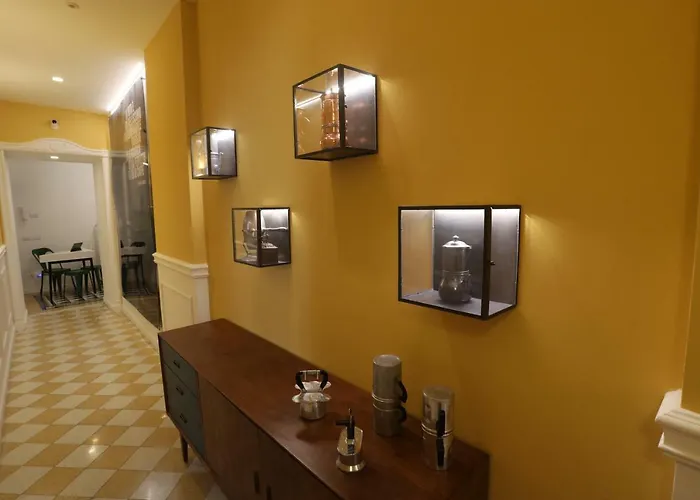 Konukevi Aroma - Neapolitan 4*