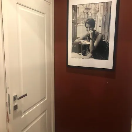 Aroma - Neapolitan Πανσιόν 4*