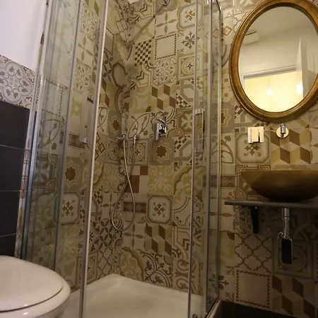 Πανσιόν Aroma - Neapolitan 4*